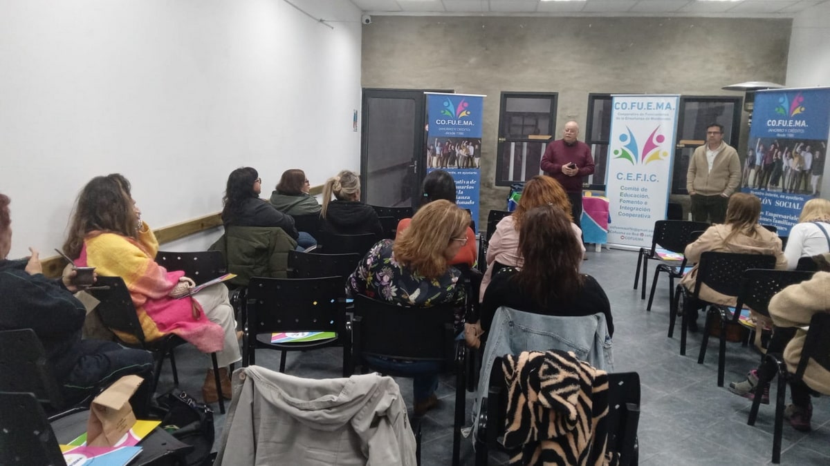 Charla_Barbieri_003-min